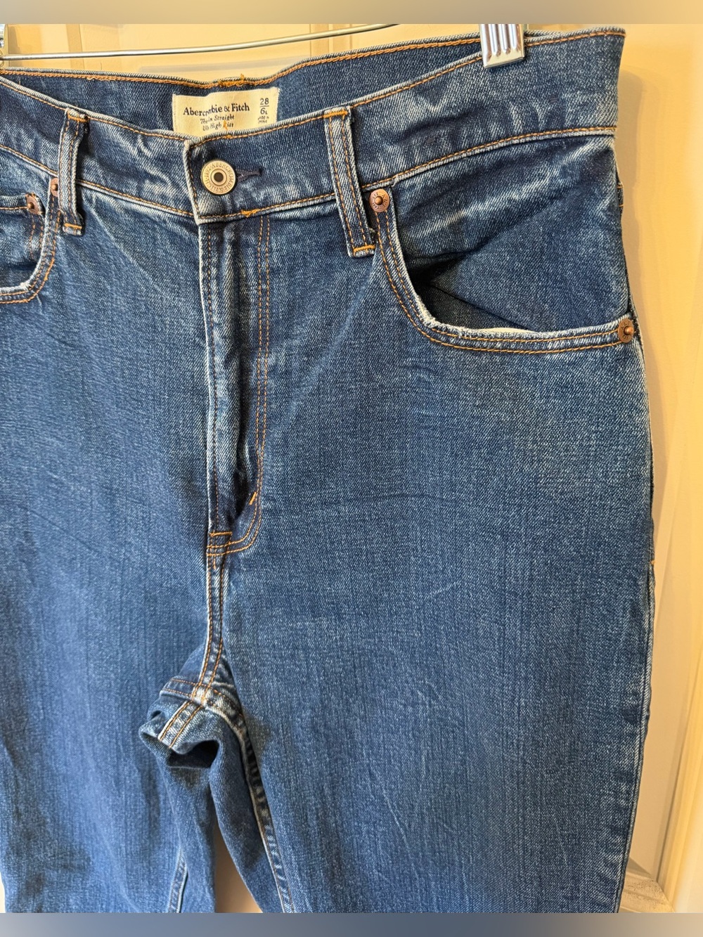 Abercrombie Curve Love Ultra High Rise Slim Straight Jeans, Size 28/6 Long - Picture 3 of 10